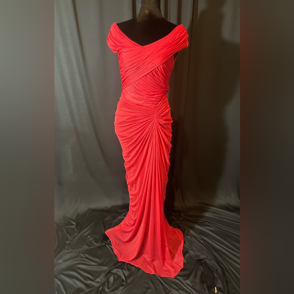TADASHI SHOJI gown